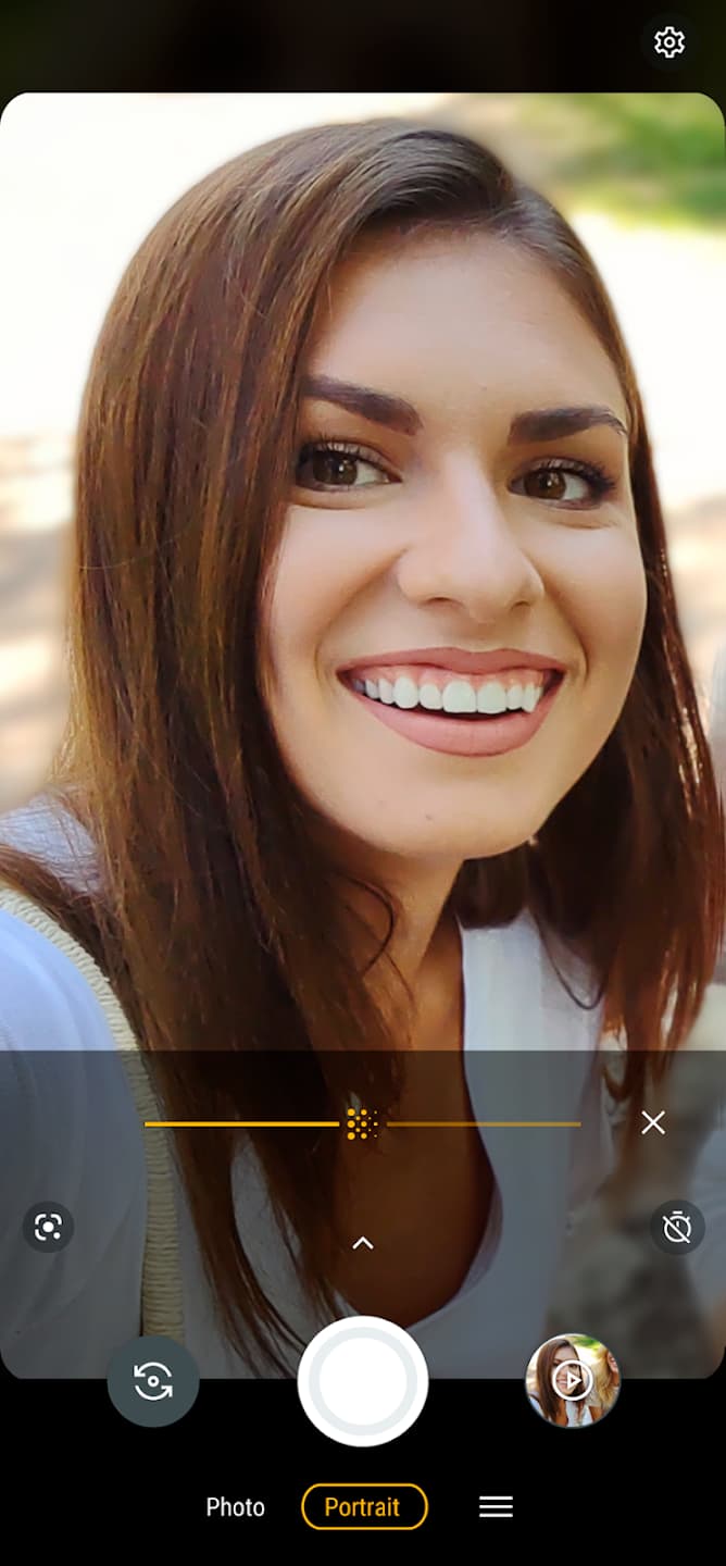 Kluczowe funkcje Aparatu Moto 3